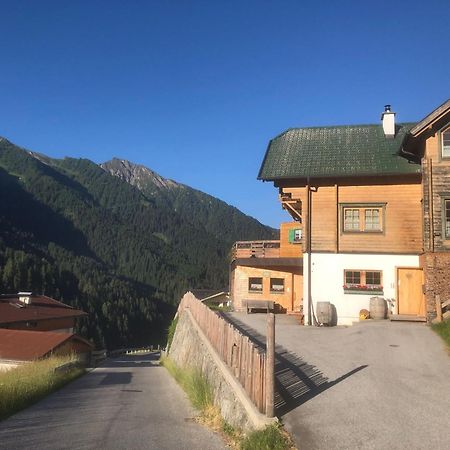 Peerfect Ferienwohnungen Navis Exteriör bild